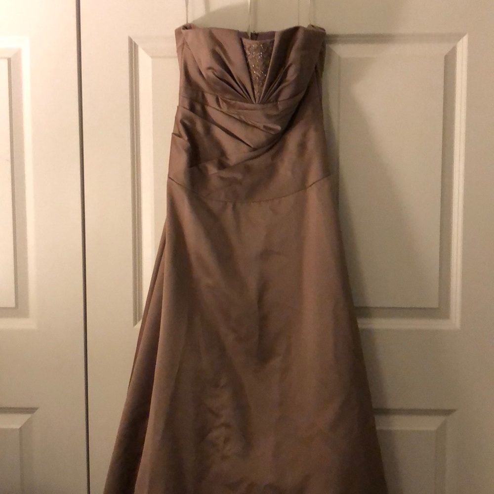 Women’s bridesmaid dress